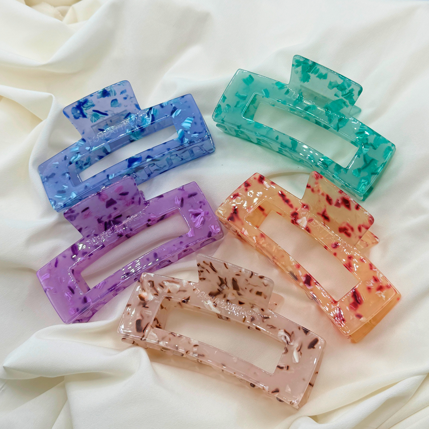 Aurelia Speckle Cellulose Acetate Hair Claw Clips